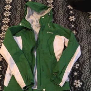 CLOSET CLOSING 1/13/19 Columbia rain jacket